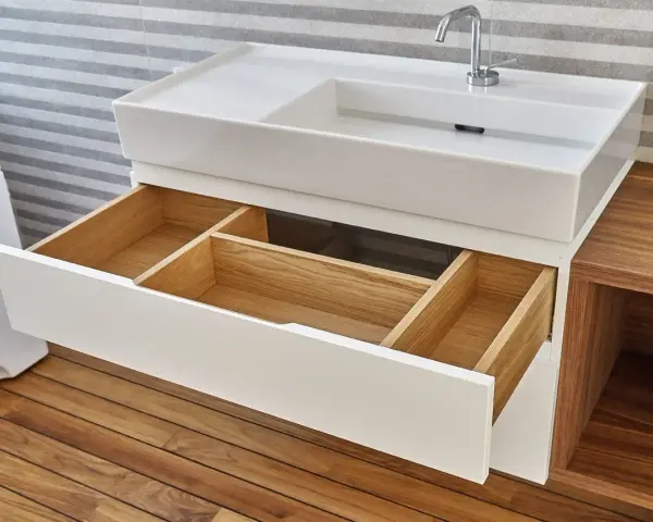 Jak zrobić szafki łazienkowe? DIY poradnik krok po kroku.